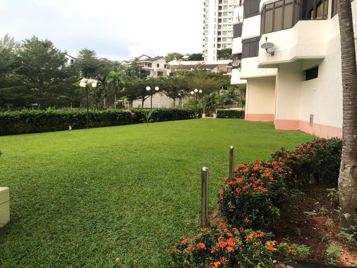 Beach Resort Home Stay Sri Sayang Apartment Batu Ferringhi 2Bedroom 외부 사진