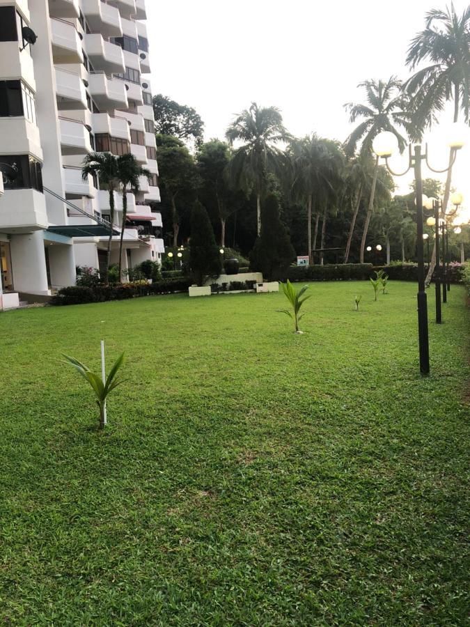 Beach Resort Home Stay Sri Sayang Apartment Batu Ferringhi 2Bedroom 외부 사진