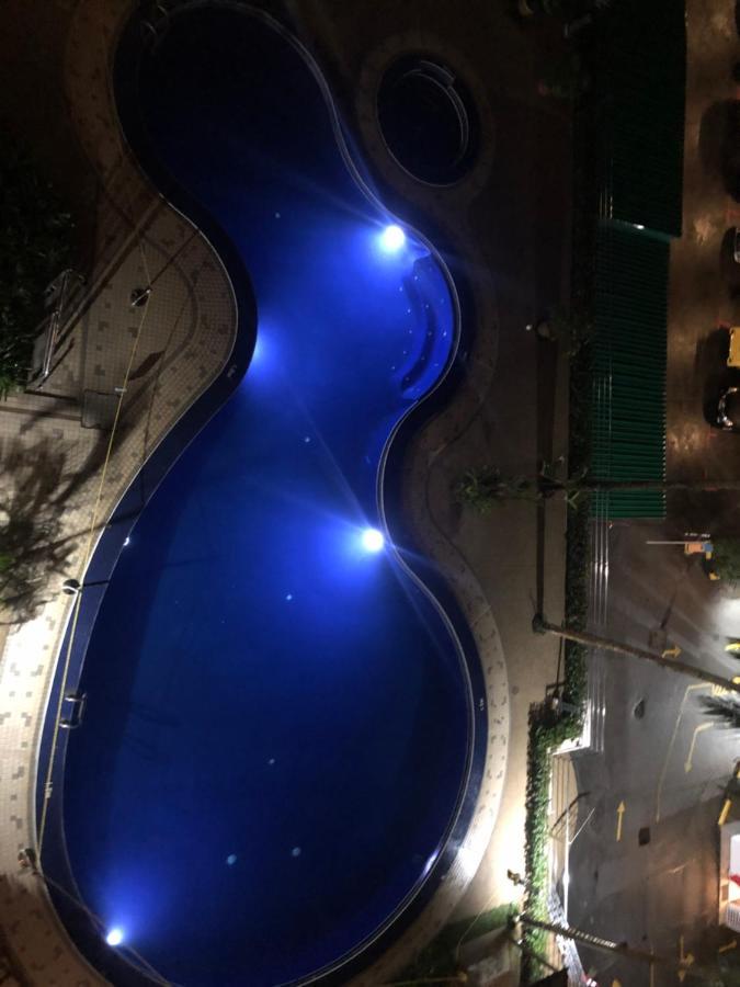 Beach Resort Home Stay Sri Sayang Apartment Batu Ferringhi 2Bedroom 외부 사진