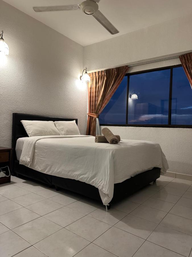 Beach Resort Home Stay Sri Sayang Apartment Batu Ferringhi 2Bedroom 외부 사진